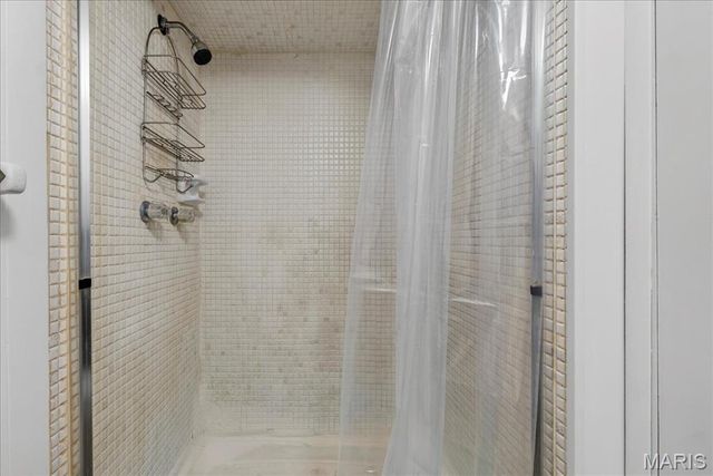 4348 Chippewa Street, St Louis, MO 63116