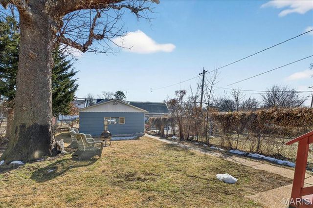 4348 Chippewa Street, St Louis, MO 63116