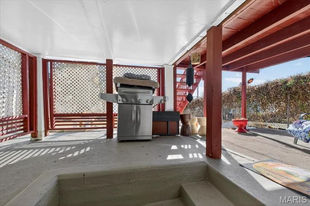 4348 Chippewa Street, St Louis, MO 63116