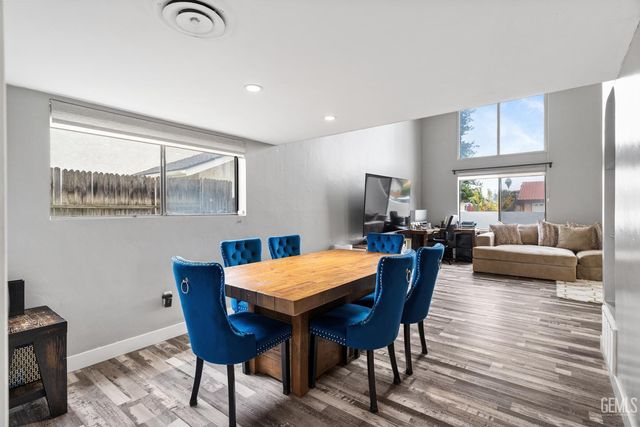 6508 Landfair Drive, Bakersfield, CA 93309