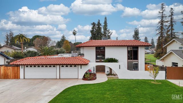 6508 Landfair Drive, Bakersfield, CA 93309