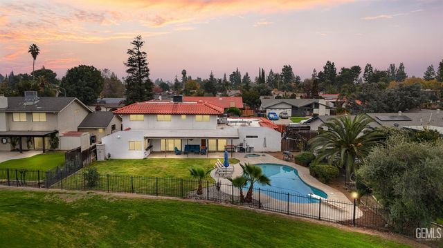 6508 Landfair Drive, Bakersfield, CA 93309