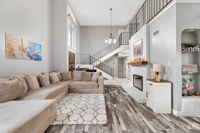 6508 Landfair Drive, Bakersfield, CA 93309