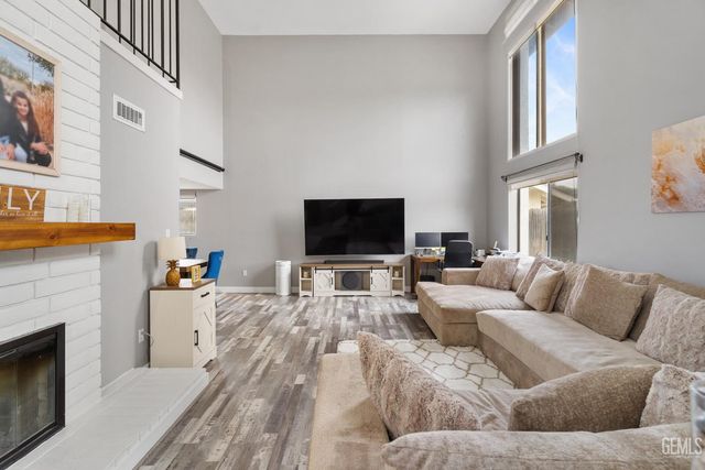 6508 Landfair Drive, Bakersfield, CA 93309