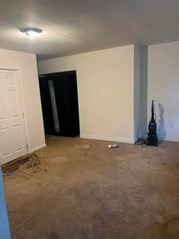 713 Saline St, Greenfield, PA 15207