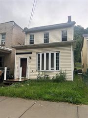 713 Saline St, Greenfield, PA 15207