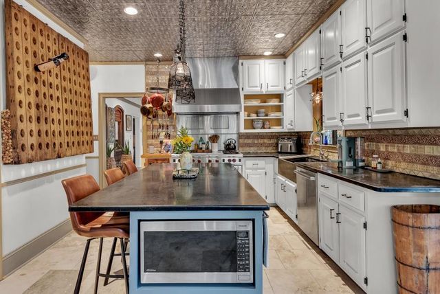 1701 Grove Park Way, Decatur, GA 30033