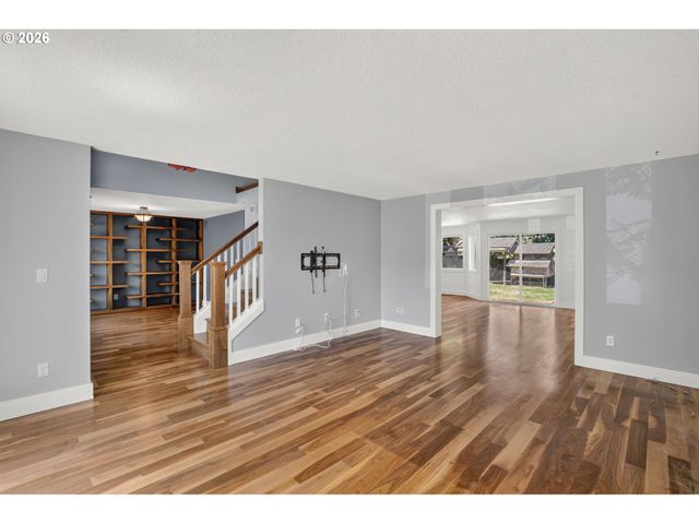 16217 Nw BARKTON Ct, Beaverton, OR 97006