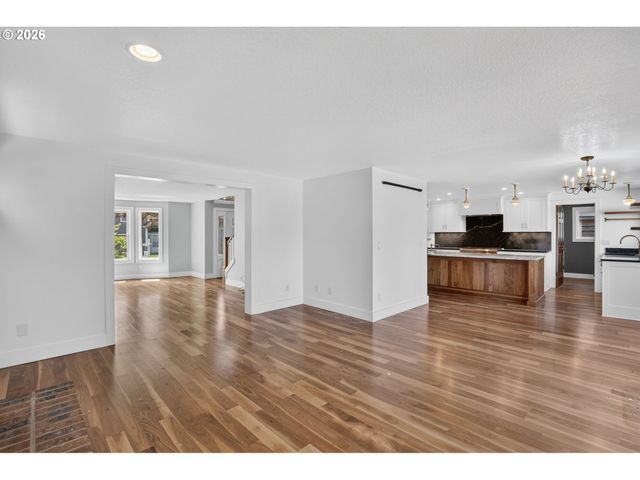 16217 Nw BARKTON Ct, Beaverton, OR 97006