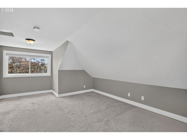 16217 Nw BARKTON Ct, Beaverton, OR 97006