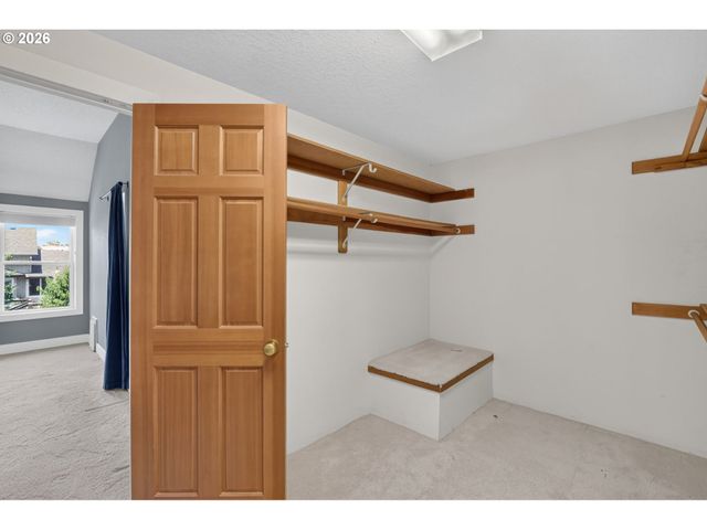 16217 Nw BARKTON Ct, Beaverton, OR 97006