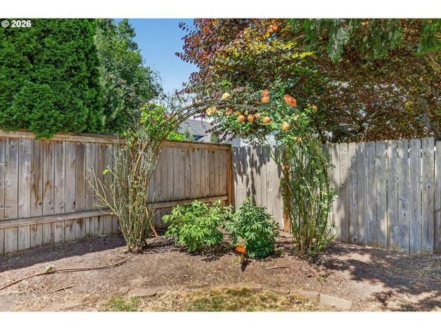 16217 Nw BARKTON Ct, Beaverton, OR 97006