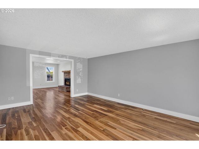 16217 Nw BARKTON Ct, Beaverton, OR 97006