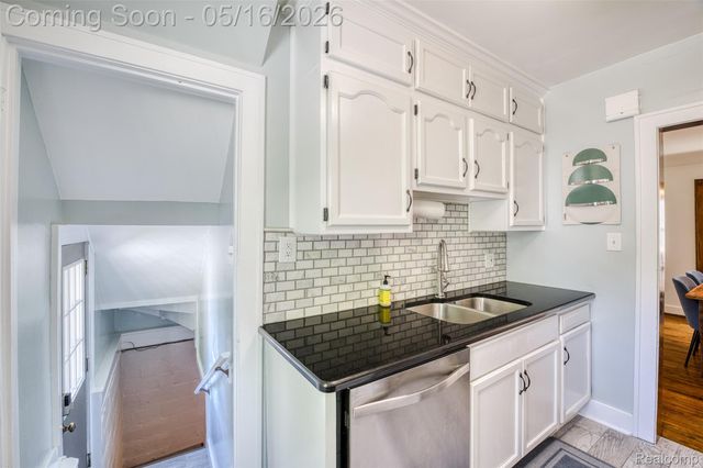 202 S Connecticut Avenue, Royal Oak, MI 48067