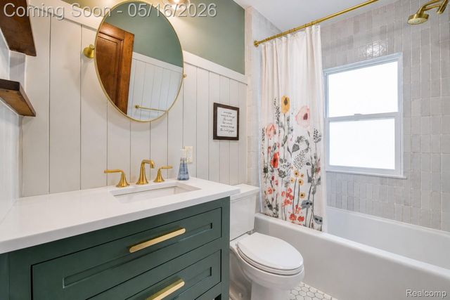202 S Connecticut Avenue, Royal Oak, MI 48067