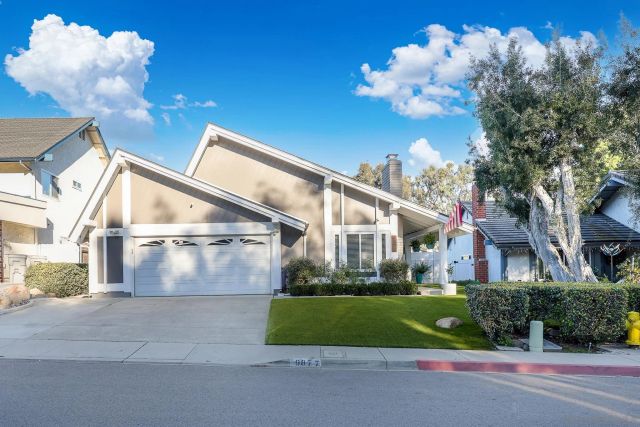 9877 Paseo Montril, San Diego, CA 92129