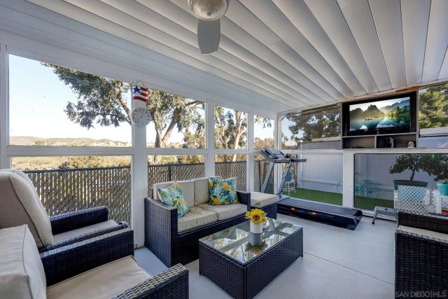 9877 Paseo Montril, San Diego, CA 92129