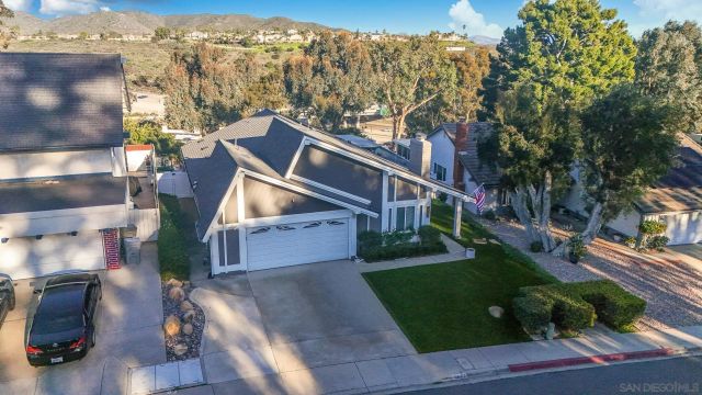 9877 Paseo Montril, San Diego, CA 92129