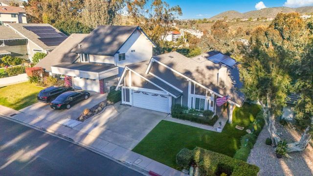 9877 Paseo Montril, San Diego, CA 92129