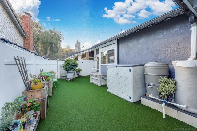 9877 Paseo Montril, San Diego, CA 92129