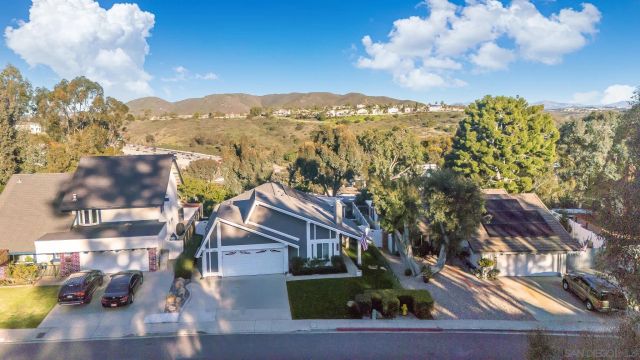 9877 Paseo Montril, San Diego, CA 92129