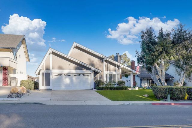 9877 Paseo Montril, San Diego, CA 92129