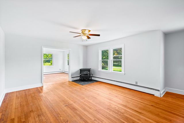 106 Tripp Hollow Road, Brooklyn, CT 06234
