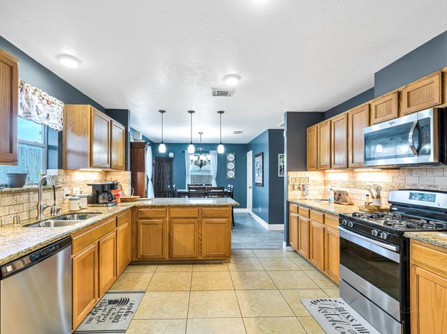 14603 Alannah Lagoon Court, Houston, TX 77083