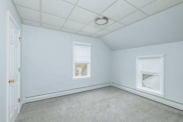 537 Main St, Sturbridge, MA 01518