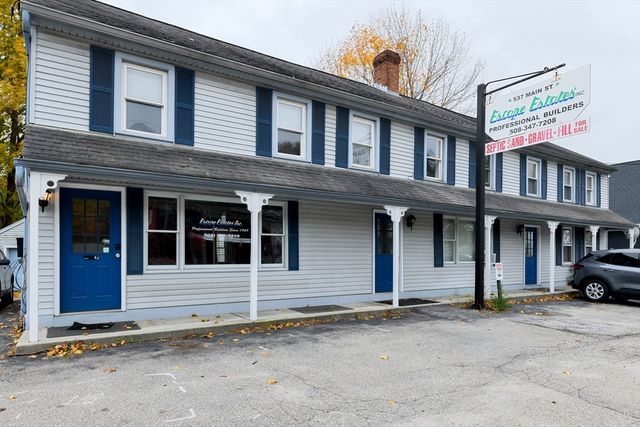 537 Main St, Sturbridge, MA 01518