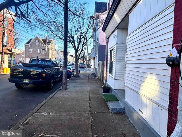 653 BEATTY ST, Trenton, NJ 08611