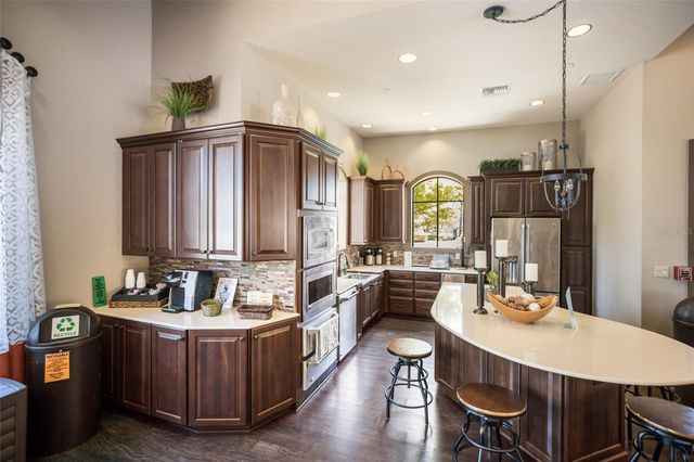 5811 CAVANO DRIVE, Sarasota, FL 34231