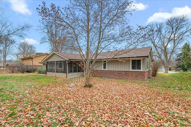 7525 N Redwood ROAD, Glendale, WI 53209