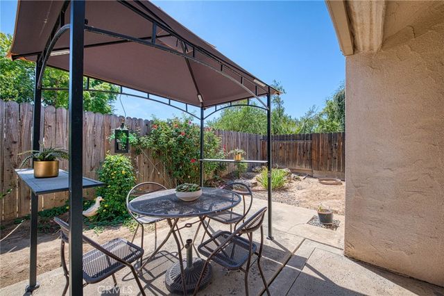 6706 N Chestnut, Fresno, CA 93710