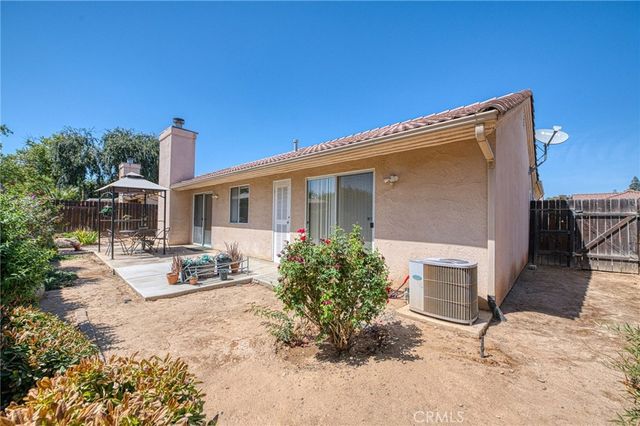 6706 N Chestnut, Fresno, CA 93710