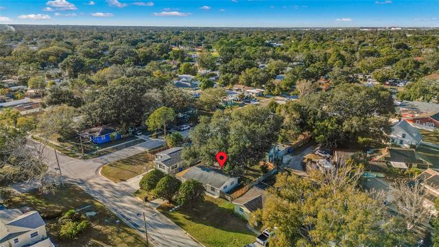 129 NW LINCOLN CIRCLE N, St Petersburg, FL 33702