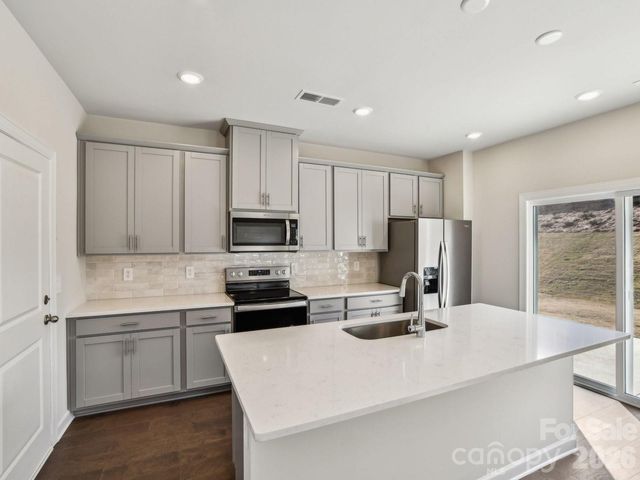 5056 Poplin Valley, Cherryville, NC 28021