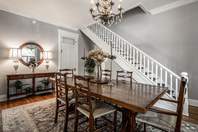190 N Main Street, Zionsville, IN 46077