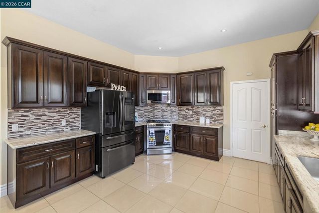 1301 Amberdale Ct, Antioch, CA 94531
