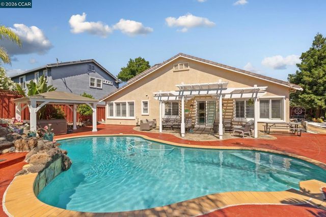 1301 Amberdale Ct, Antioch, CA 94531