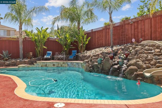 1301 Amberdale Ct, Antioch, CA 94531