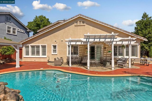 1301 Amberdale Ct, Antioch, CA 94531