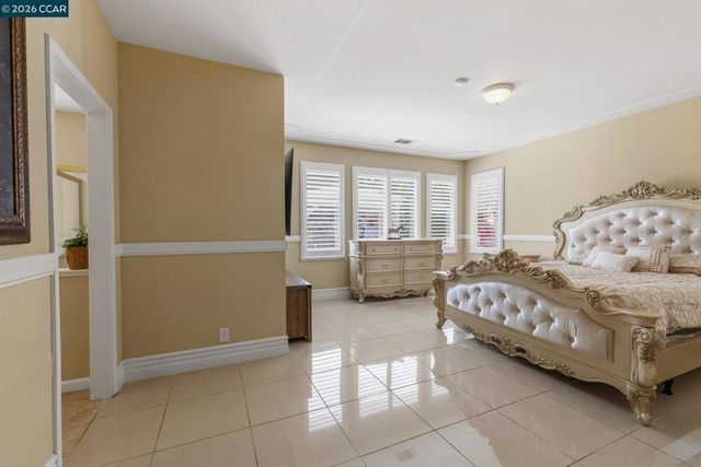 1301 Amberdale Ct, Antioch, CA 94531