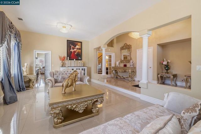 1301 Amberdale Ct, Antioch, CA 94531