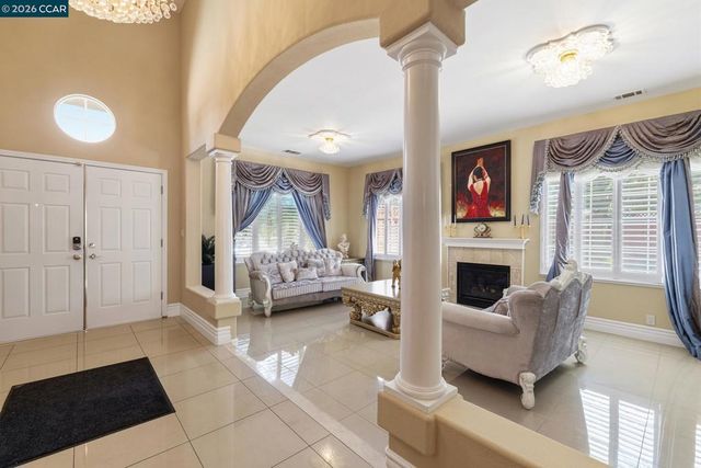 1301 Amberdale Ct, Antioch, CA 94531
