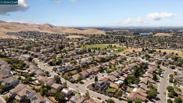 1301 Amberdale Ct, Antioch, CA 94531