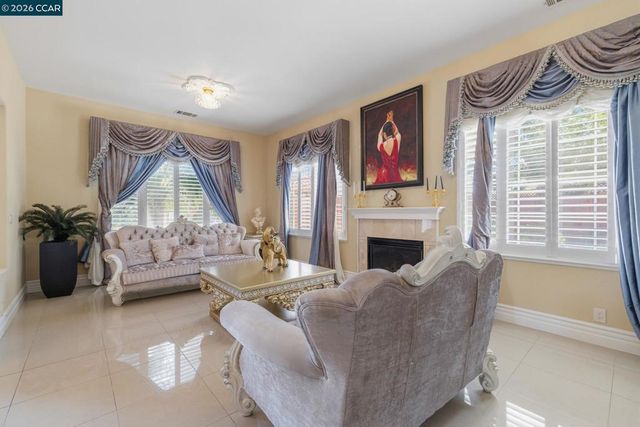 1301 Amberdale Ct, Antioch, CA 94531