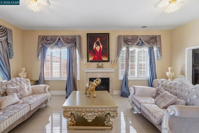 1301 Amberdale Ct, Antioch, CA 94531