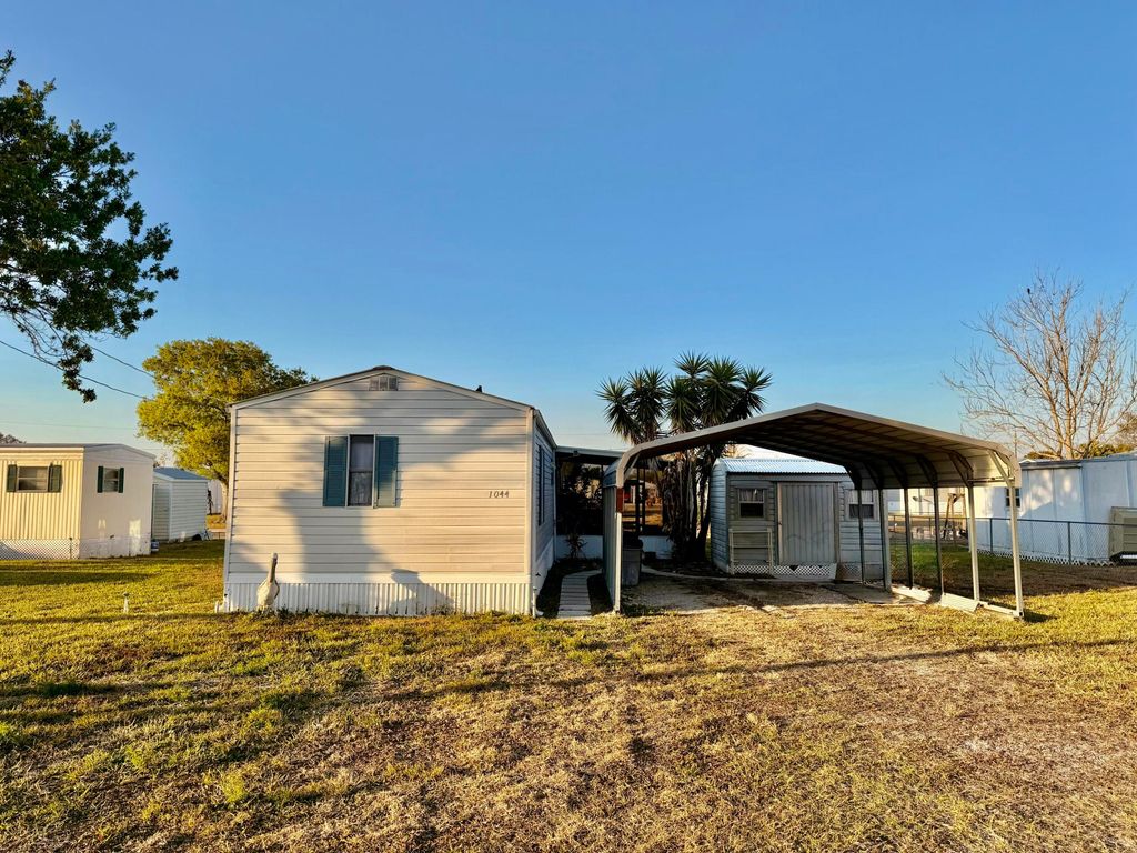 1044 22nd Street, Okeechobee, FL 34974