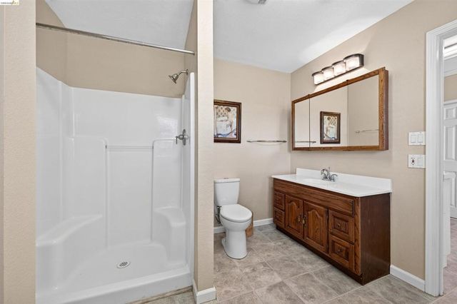 5600 Sandmound Blvd, Oakley, CA 94561